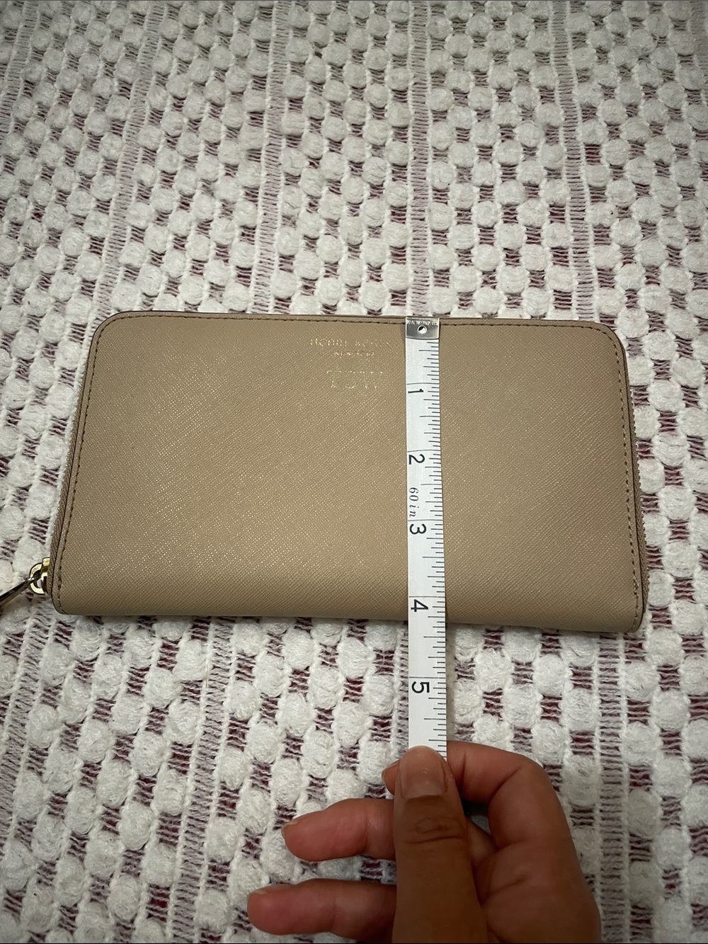 Henri Bendel Continental Zip-Around Wallet – Taupe/Tan - Picture 5 of 13